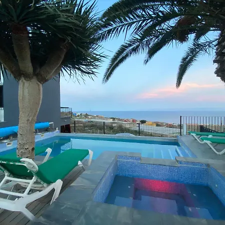 Guanche Atlantic Luxury Villa كانديلاريا