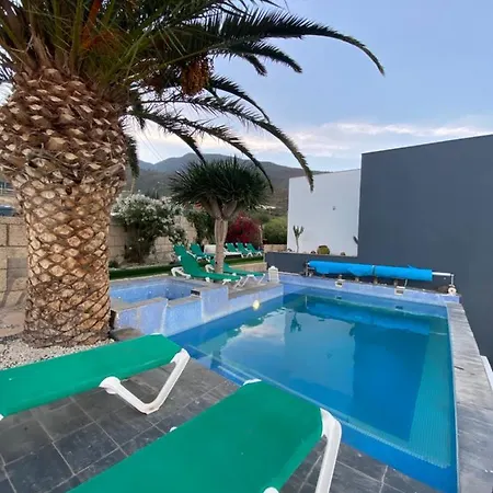 Проживание в семье Guanche Atlantic Luxury Villa *